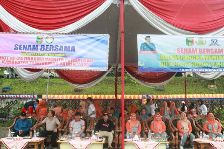 Bupati Tanggamus Ir. Mulyadi Irsan. MT., Menjadi Pembina Apel Dan Mengikuti Senam Bersama