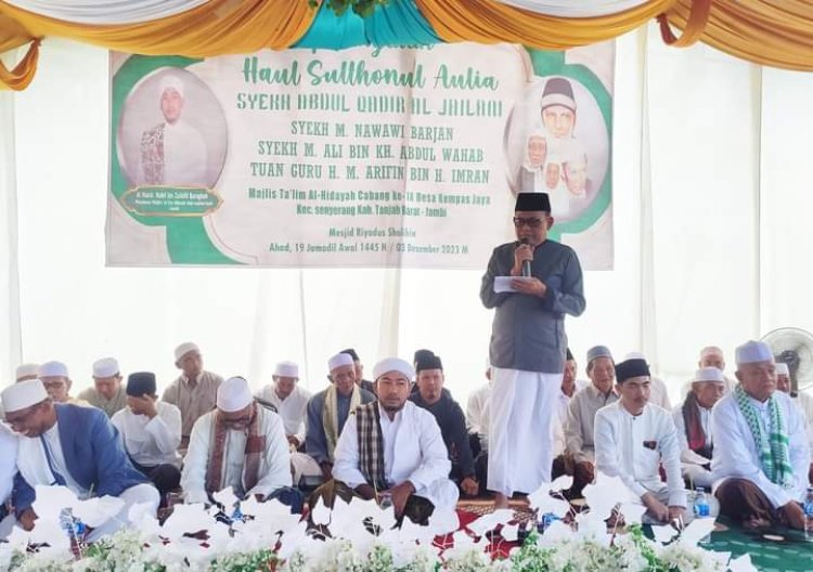 Mewakili Bupati Tanjabbar, Staf Ahli Hukum Hadiri Haul Akbar Sulthanul Aulia Syekh Abdul Qadir Al Jailani di Desa Kempas Jaya