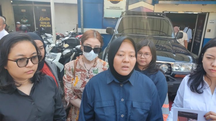 Kuasa Hukum Dampingi Korban KDRT oleh Eks Brimob ke Polres Metro Depok
