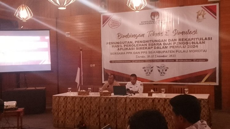 KPU Morotai Gelar Bimtek Simulasi Mengawal Pemiluh Dengan SIREKAP 2024