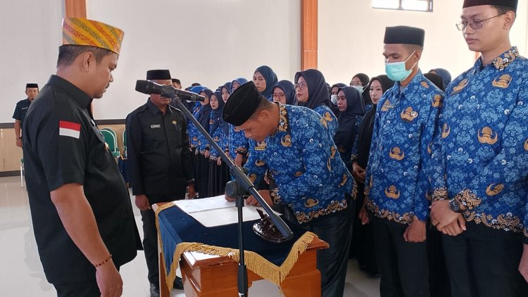 Lantik Ratusan Pejabat Fungsional, Bupati Koltim Sampaikan Ini