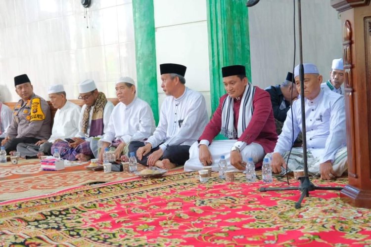 Sekda Tanjabbar Hadiri Haul Ke-13 Syekh Muhammad Ali Bin Syekh Abdul Wahab di Masjid Al-Ukhuwwah