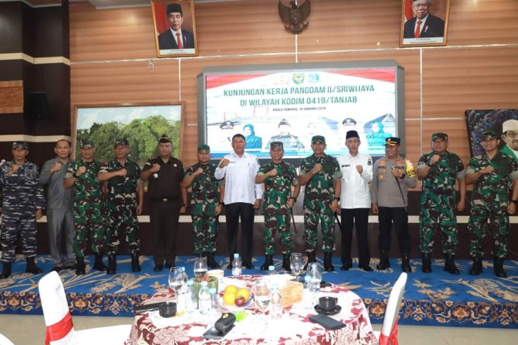 Wabup Tanjabbar Bersama Forkopimda Sambut Kunker Pangdam II/Sriwijaya
