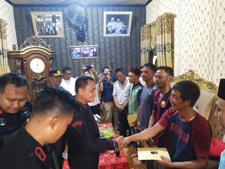 Oknum 22 Anggota Brimob Terlibat dalam Kerusuhan Antarsuporter Tarkam, Polda Lampung: Permintaan Maaf dan Penyelidikan Senin