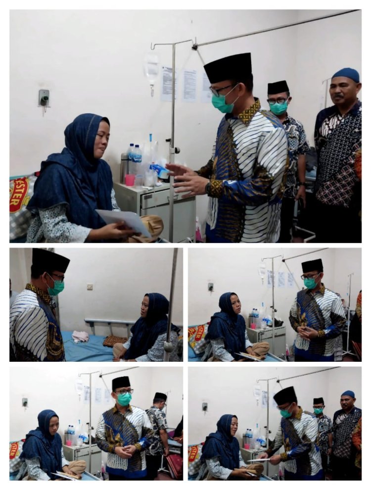 PJ Bupati OKU H Teddy Meilwansyah Berikan Semangat dan Bantu Biaya Pengobatan pada Liliyasari Penderita Kanker Payudara