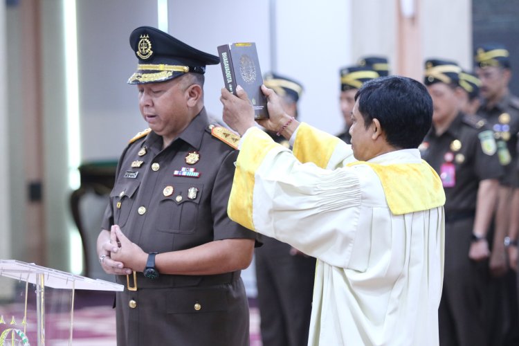 Pelantikan Kajati DKI Jakarta dan Bali, Jaksa Agung ST Burhanuddin: Netralitas ASN Kejaksaan Adalah Harga Mati!