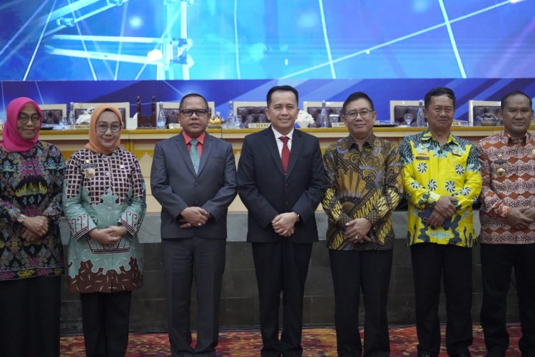 Raih Gelar Doktor, Organisasi Pers DPC MOI Kab.Mesuji Beri Ucapan Selamat  untuk DR.Drs Sulpakar  MM Penjabat Bupati Mesuji