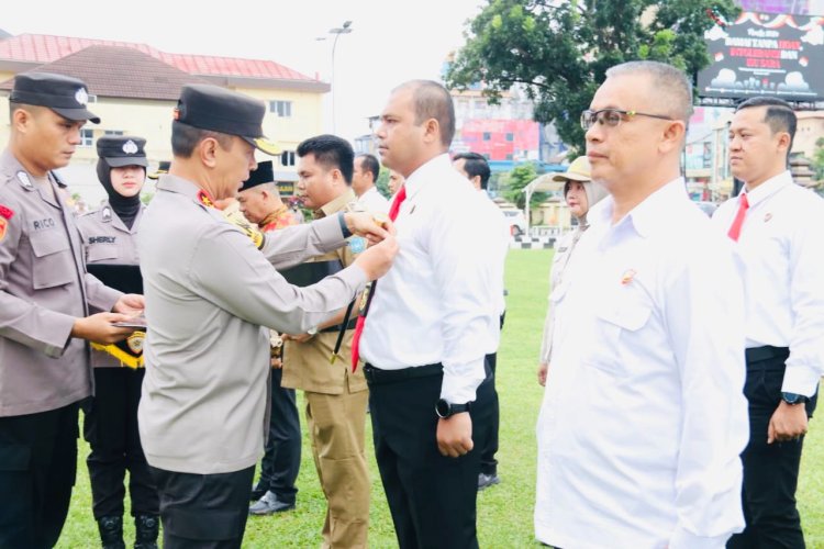 Pimpin Apel Bulanan,Kapolda Sumsel Berikan PIN Emas Personel Berprestasi