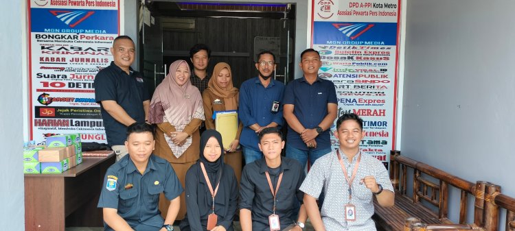 Tim Verifikasi Badan Kesatuan Bangsa Dan Politik (Kesbangpol) Kota Metro Lakukan Kunjungan Ke Kantor DPD Asosiasi Pewarta Pers Indonesia(A-PPI) Metro