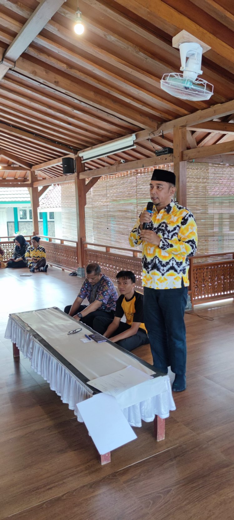JELANG UJIAN RATUSAN SISWA DAN SISWI SMA NEGRI 3 METRO LAMPUNG ADAKAN DOA BERSAMA