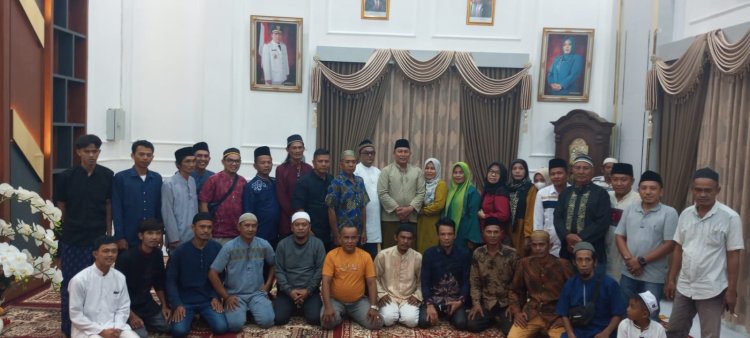 Hikmah Diujung ramadhan, Wabup Hairan Undang Awak Media Buka Bersama