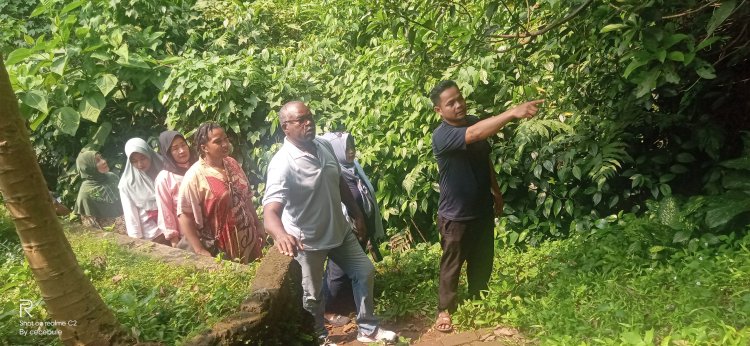 Pierre Lombion beserta istri dan kedua anaknya berkunjung kembali ke Kampung Cibitung untuk merayakan 40 tahun kerjasama dan Persahabatan