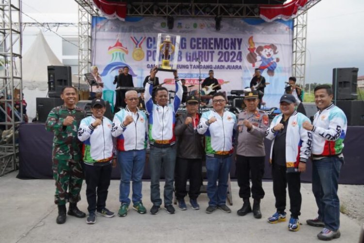 PADA PORKAB GARUT 2024 KECAMATAN TAROGONG KIDUL KEMBALI PERTAHANKAN JUARA UMUM