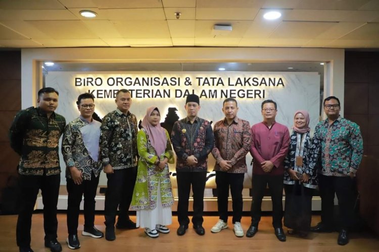 Pjs Bupati Sambangi Kemendagri Konsultasi Persiapan Rakor Kelembagaan dan Ketatalaksanaan Pemda Tanjabbar