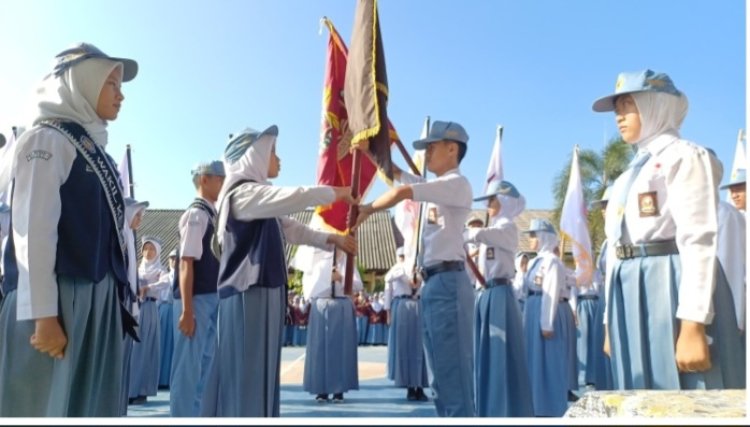 Sertijab dan Pelantikan Kepenguruan Baru SMAN 2 Metro