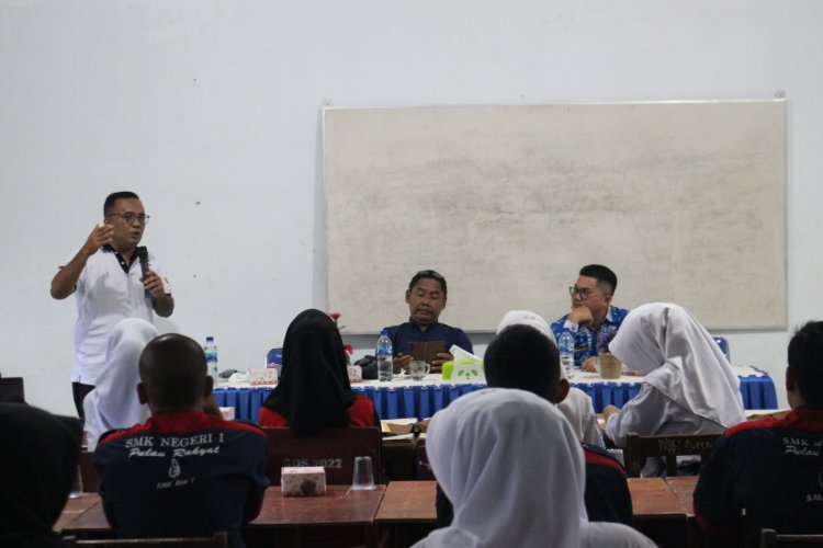 SMK Negeri 1 Pulau Rakyat Gelar Workshop Pelatihan Jurnalistik Ciptakan Anak Didik Menjadi Jurnalis Muda Handal