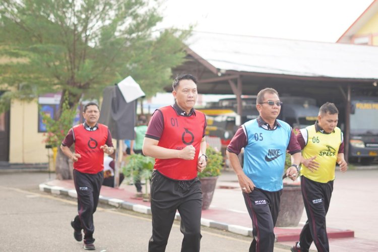 Kapolres Pidie dan Kepala BNN Melaksanakan Tes Kesamaptaan Jasmani