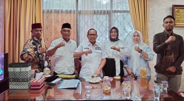 Drs. H. Sulpakar, M.M Sambut Baik Kehadiran Ketua Grib Jaya dan Tem Pemekaran Kalipapan Rejo