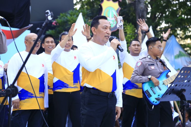 Kapolri Hadiri CFD Bhayangkara Sport Day, Sapa Warga di Bundaran HI