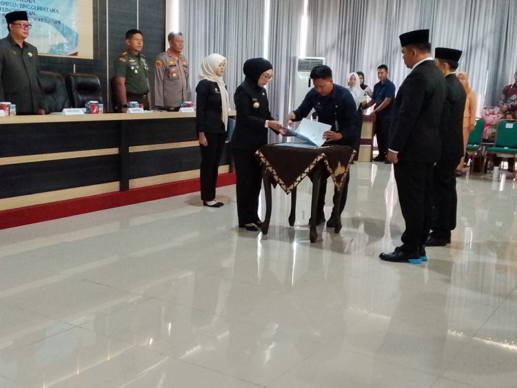 Bupati Ayu Asalasiyah Melantik Machiavelli HT sebagai Sekretaris Daerah Kabupaten Way Kanan Blambangan Umpu,