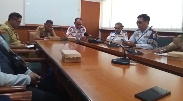 Kasihan" Lebih Penting dari PAD? Dishub Sampang Akui Biarkan Pungli Parkir Liar