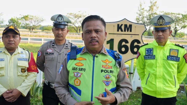 Kakorlantas Pantau Arus Lalu Lintas Long Weekend di Tol Trans Jawa, Kecelakaan Menurun 12 Persen