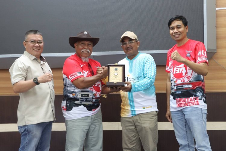Bupati Anwar Sadat Sambut Komunitas Hardtop Jambi, Bagikan Air Bersih untuk Warga di Tengah Kemarau