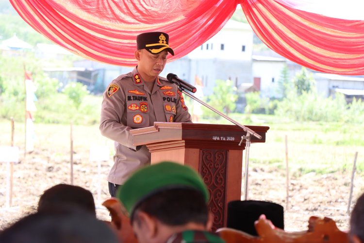 Penanaman Jagung Serentak, Kapolres Aceh Tengah Hadiri Kegiatan di Pondok Pesantren Al’Hasaniah Al’Aziziyah