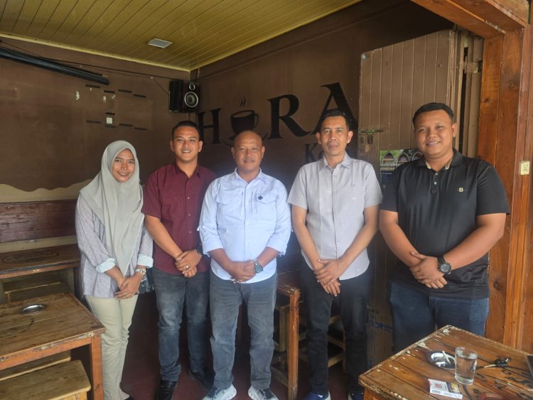 Perangi Narkoba, Kasat Resnarkoba Polres Aceh Tengah Ngopi Bareng Wartawan