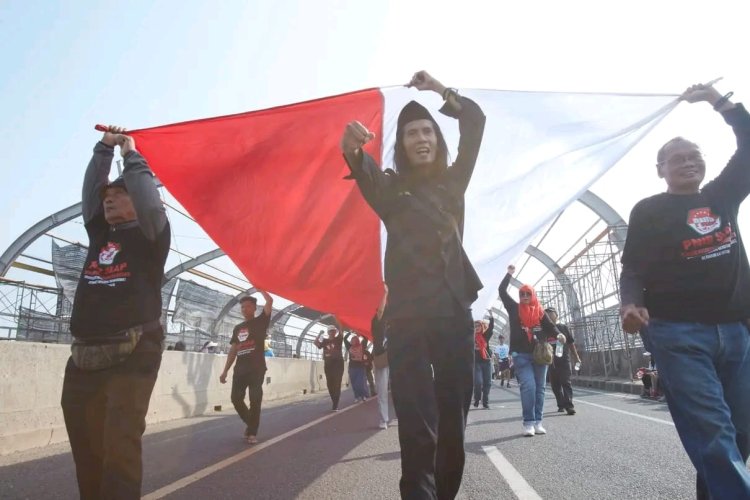 Retrospeksi 80 tahun Indonesia Merdeka Melawan Intoleransi Dengan Toleransi Kirab Merah Putih dan Pancasila