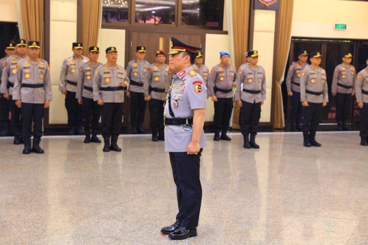 Kapolri Resmi Lantik Komjen Dedi Prasetyo Jadi Wakapolri